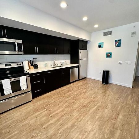 Studios Universal 10 Min Drive Free Parking And Wifi Лос-Анджелес Екстер'єр фото