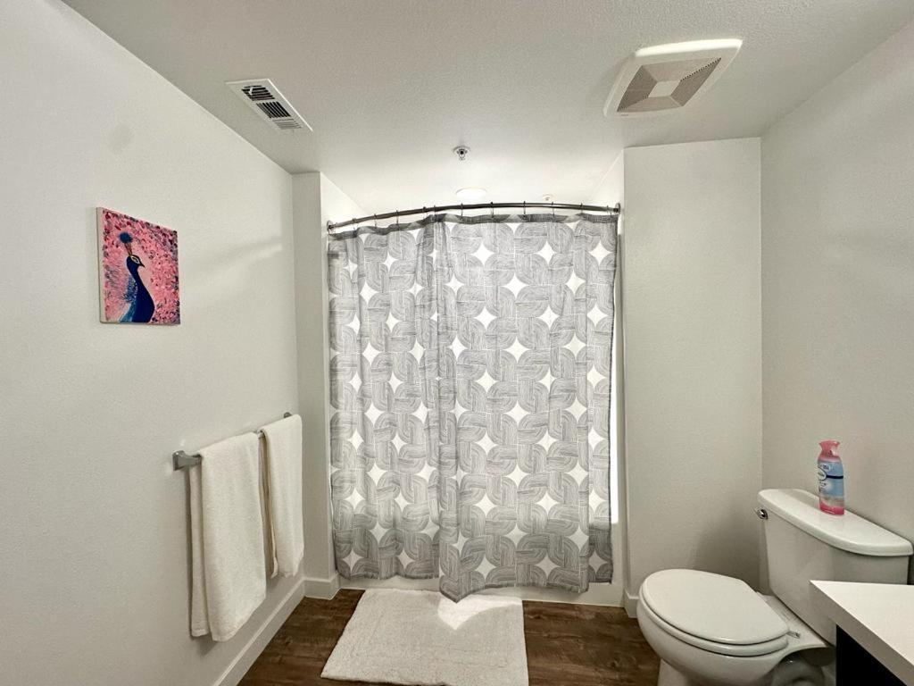 Studios Universal 10 Min Drive Free Parking And Wifi Лос-Анджелес Екстер'єр фото